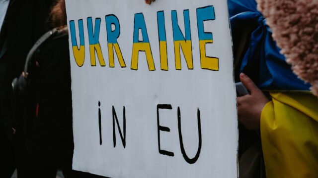 Germany — Germany's Half-Hearted EU Proposal for Ukraine: A Gilded Cage? (featured)