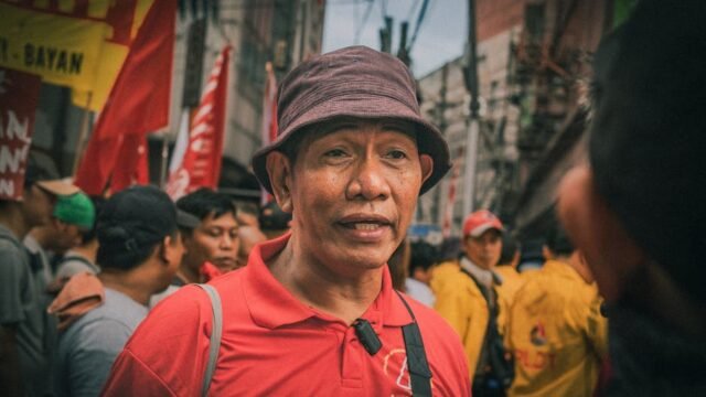 highlights corruption — Senator's daring escape highlights corruption crisis in Philippine dem (featured)