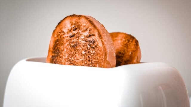 Bread Toaster — Bread Toaster Accessories: A Surprising Metric of Europe’s Economy! (featured)