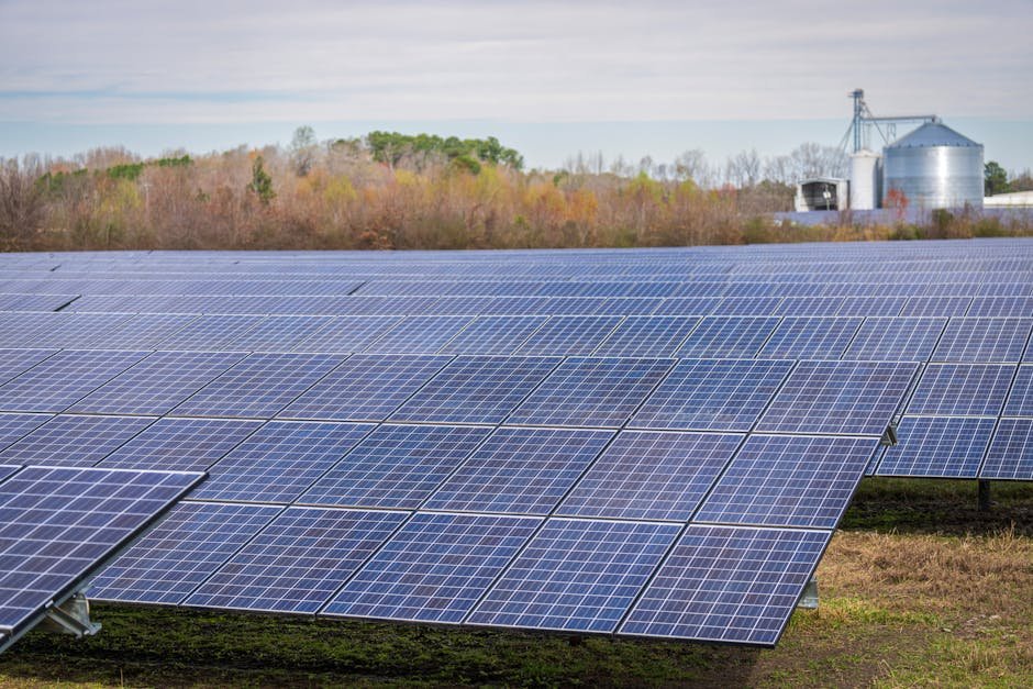 solar energy — India’s Solar Revolution: A New Era for South Asian Industry? (featured)