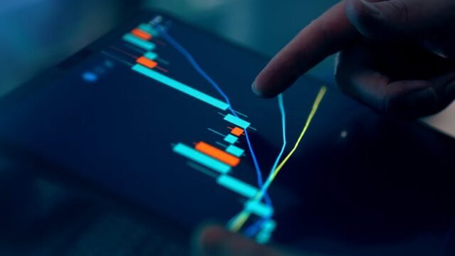 markets — Dell's Earnings Ignite Tech Market: A Turning Point Ahead? (featured)