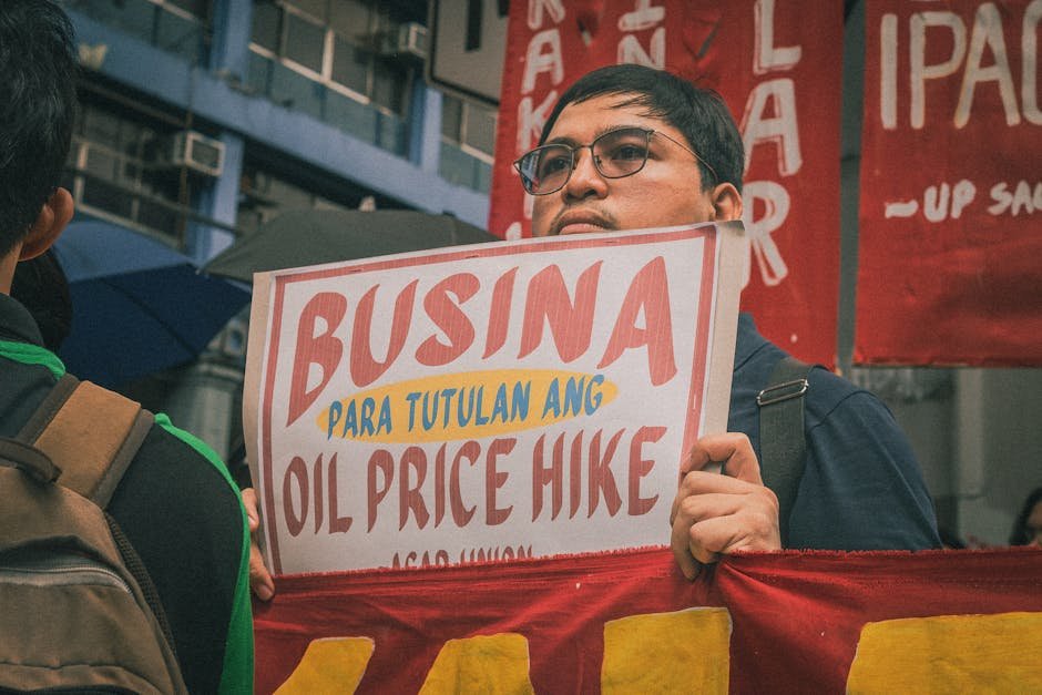 waging economic — Is India's Government Waging Economic War on Its Citizens? (featured)
