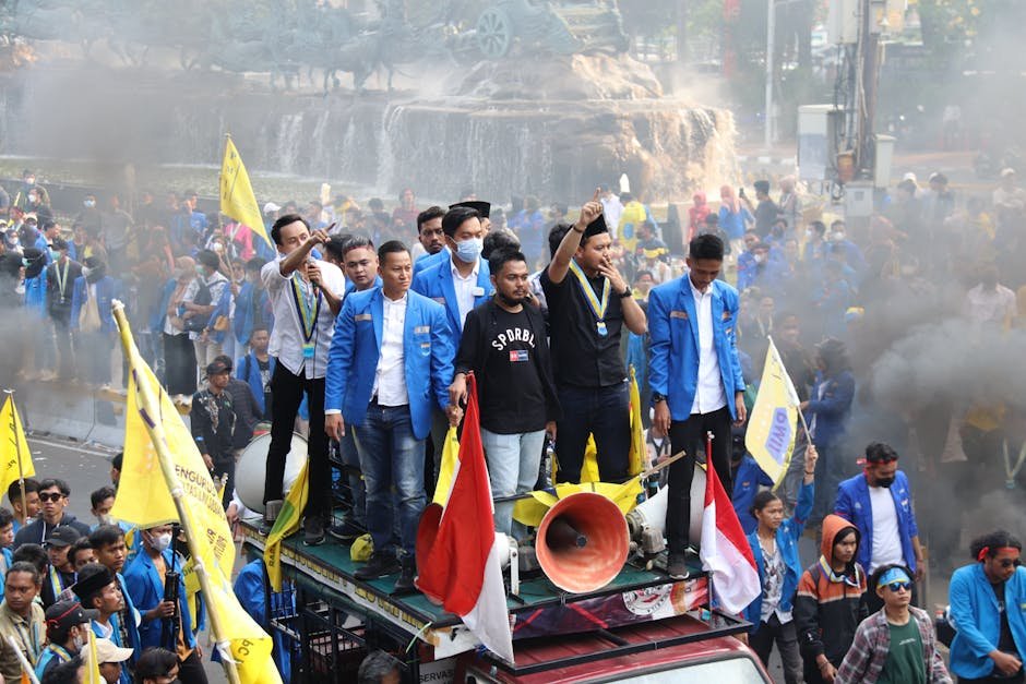 Cockroach Protests — "Cockroach Protests: India's Youth Rallying Against Political Corrupti (photo)