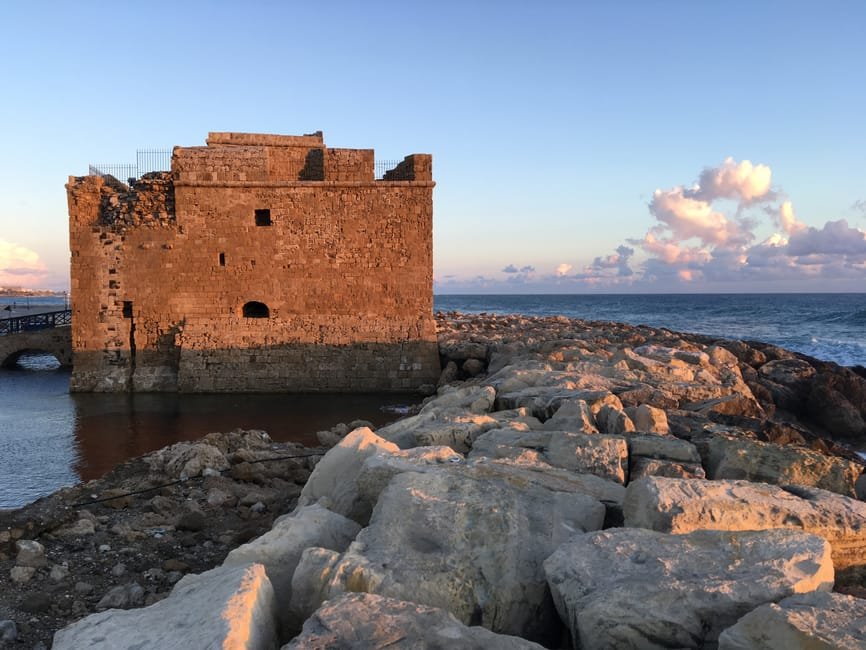 Middle East — Israel's Castle Capture in Lebanon: New Battlefront Emerges (inline 2)