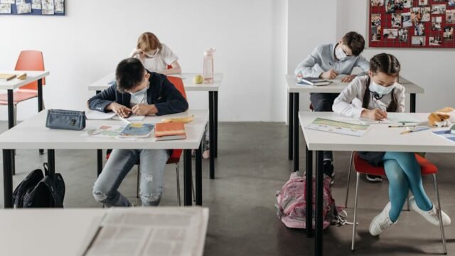 AI in Education — District 186 Takes Bold Step on AI Use in Schools (featured)
