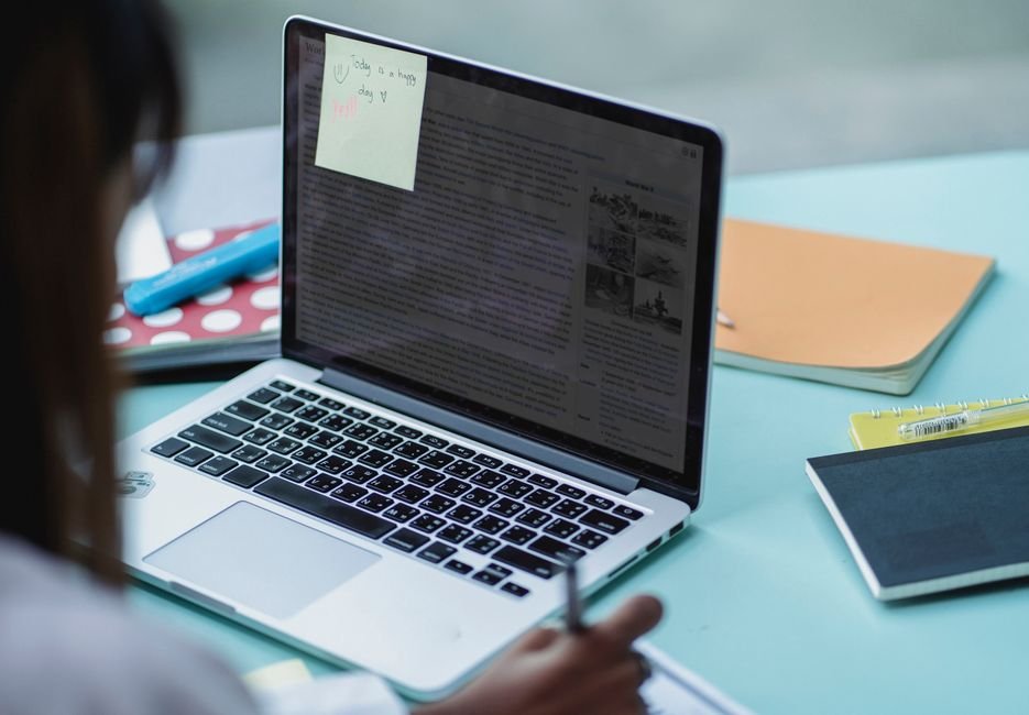 AI Master's — Bellevue University's Online AI Master's: Innovation or Cash Grab? (featured)