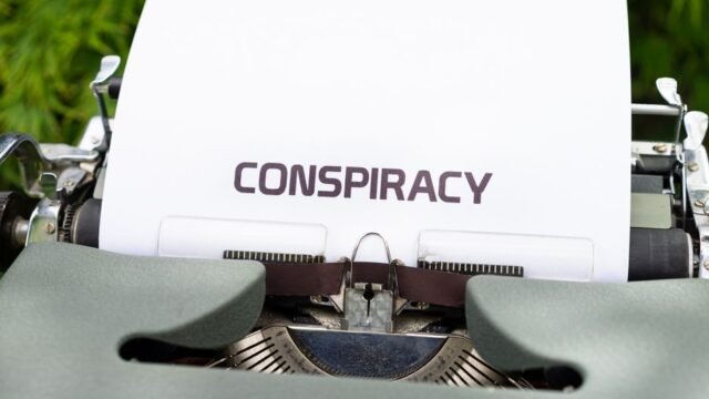 JD Vance — JD Vance's Epstein Gamble: A Misguided Quest for Attention? (featured)