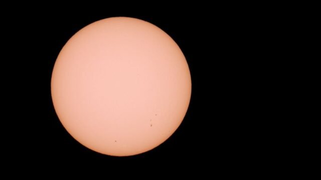 Solar flares — Solar Scientists Stunned by Groundbreaking Discovery (featured)
