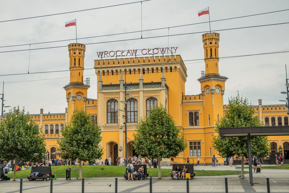 Pourquoi — Pourquoi la Pologne héberge-t-elle un réseau logistique lié à la Russi (featured)