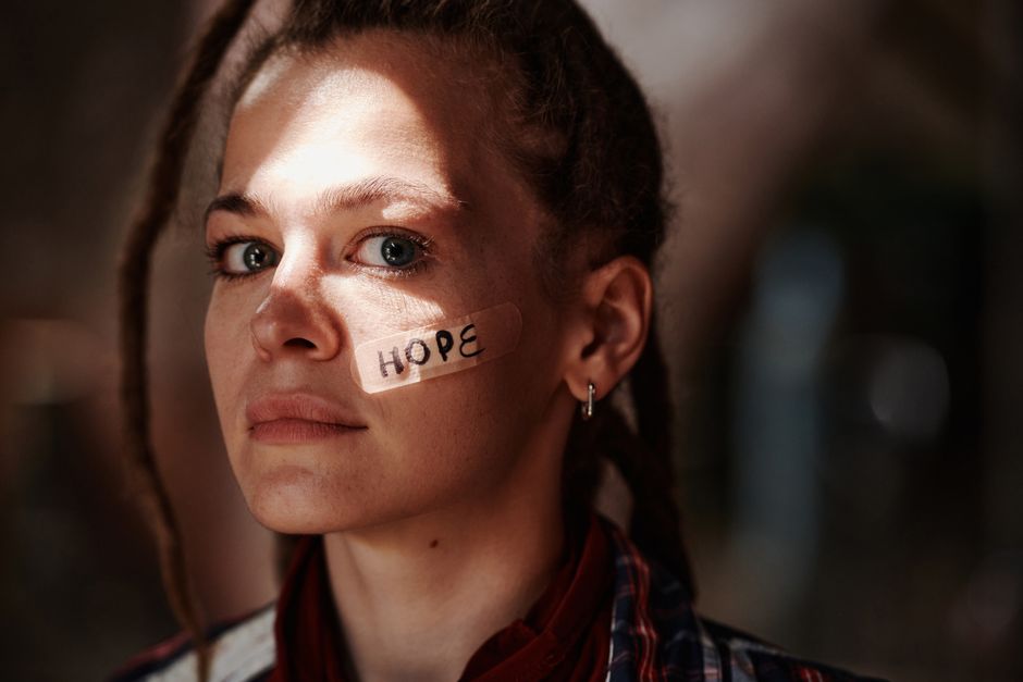Noa Argamani — Noa Argamani's Powerful Story of Hope and Resilience - A Beacon of Lig (featured)