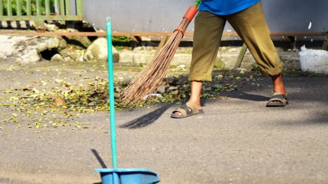 civic duty — Japan's Stadium Clean-Up Spreads Message of Civic Duty and Equality (featured)