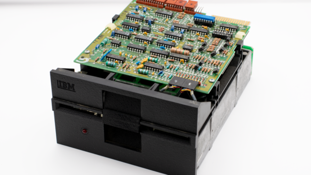 technology — IBM's 'Block of Flats' Chip Design Paves the Way for Smaller, Powerful (featured)