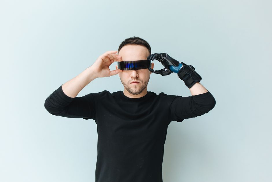 Meta Smart Glasses — Meta Dazzles with Affordable Smart Glasses, Set to Disrupt Market (featured)