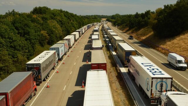 transportation woes — M25 Motorway Chaos: The Plight of Drivers in the Wake of the Dartford (featured)