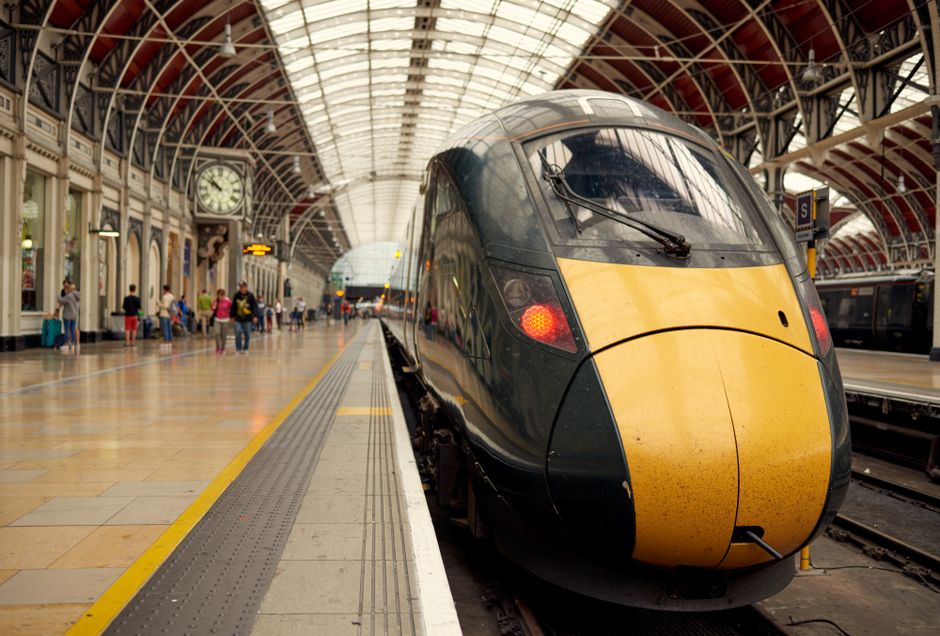 Surrey and Berkshire rail expansion — London Commute Set to Expand: Surrey and Berkshire in TfL's Sights (featured)