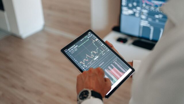 artificial intelligence — AI Boom Hits Turbulence: Can Tech Stocks Recover? (featured)