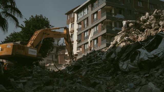 Venezuela — Venezuela earthquakes: At least 164 dead, 971 injured in quakes, says (featured)