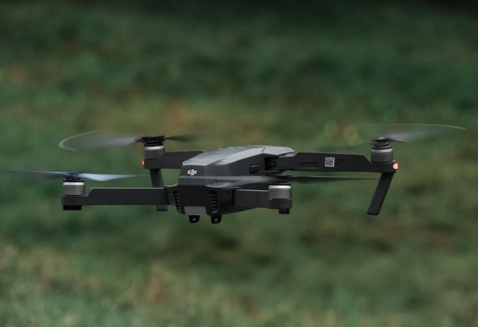 Artificial Intelligence — AI drone saves hikers in Australian bush (featured)