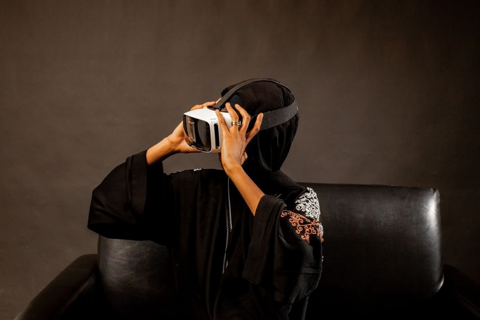 Snap glasses — Will Snap's $2,000 Glasses Make a Fashion Statement? (photo)