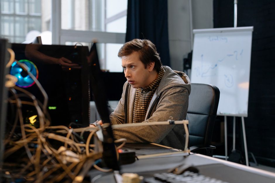 Elon Musk — Elon Musk becomes world's first trillionaire, but what's behind his re (photo)