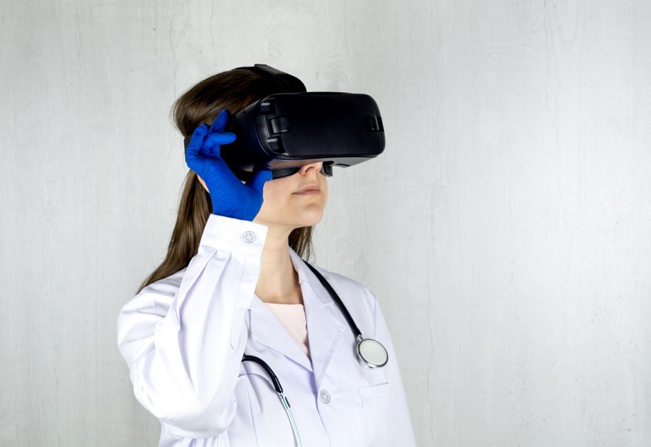 AI in Healthcare — AI in Healthcare: A Double-Edged Sword for Patients and Clinicians (inline 1)