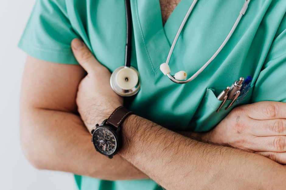 How — How 100 hospitals switched to pen and paper to defeat a national cyber (inline 1)