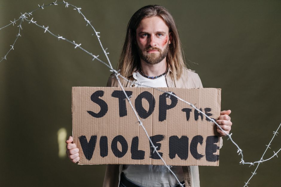 domestic violence — Jesse James Embroiled in Domestic Violence Scandal with Wife Bonnie Ro (photo)