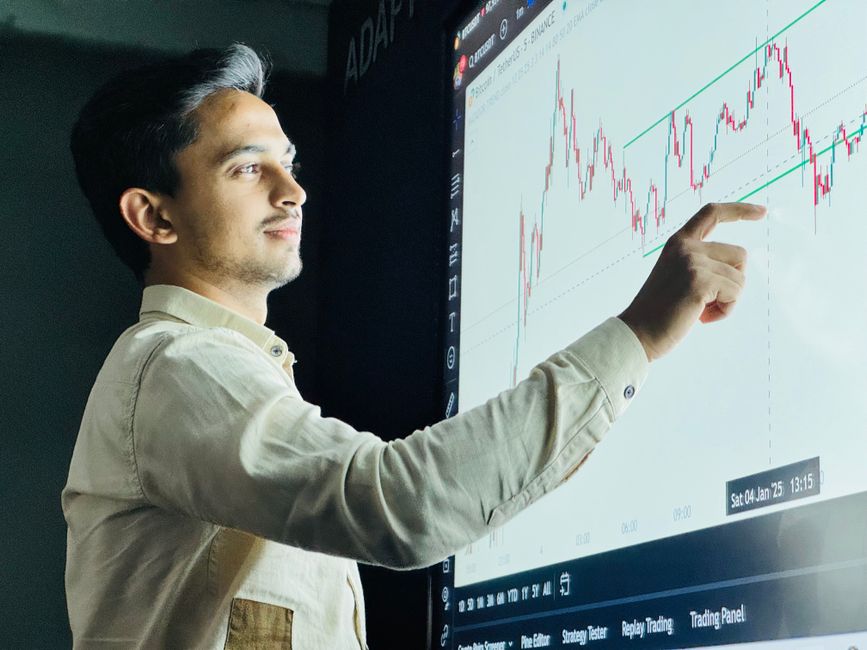 Stock Market — Stock Market Shuts Down for Muharram, Will it Halt the Bulls? (photo)