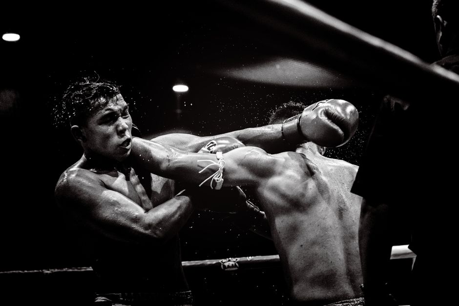 Usyk Heavyweight — Usyk's Shocking Decision: Heavyweight Champion Vacates Title Belts (photo)