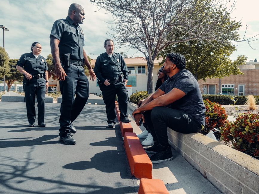 police respect — Casual Disdain in Uniform (photo)