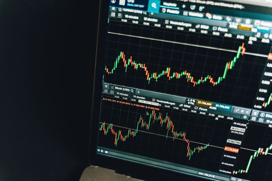AI stocks — AI Stocks: Bubble or Golden Opportunity? The Risks Unveiled (inline 2)