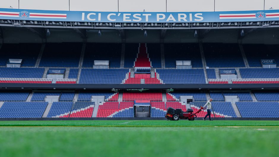 Football Fashion — France's Stylish Football Kits: Where Technology Meets Fashion (photo)