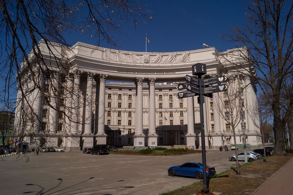 Kyrgyzstan sanctions — Kyrgyzstan's Sanctions Conundrum: Compliance and Deception (photo)