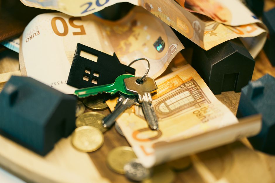 business, acquisition, finance — Republic Finance buyout: sweet deal or bitter pill for consumers? (photo)
