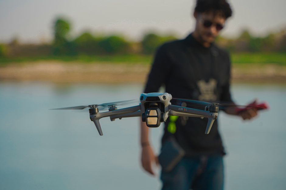 Artificial Intelligence — AI drone saves hikers in Australian bush (photo)