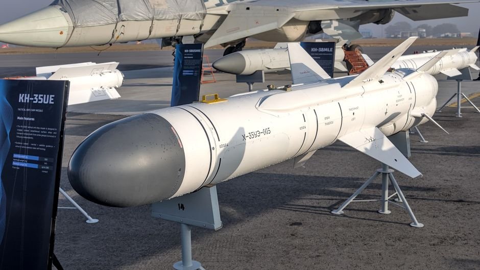 Middle East — Iran Strikes Gulf Targets: Is the Middle East a Powder Keg? (inline 3)