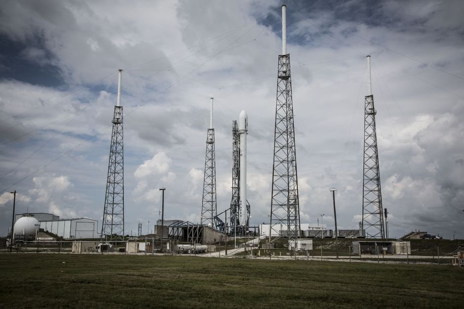 Starlink — SpaceX's Starlink: A New Era in Space Commerce or a Bubble? (inline 3)