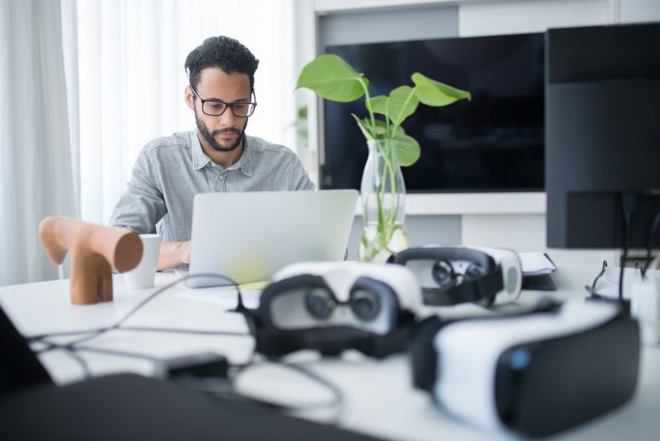 smart glasses — Qualcomm Powers Up Smart Glasses Revolution with Snapdragon Reality El (photo)
