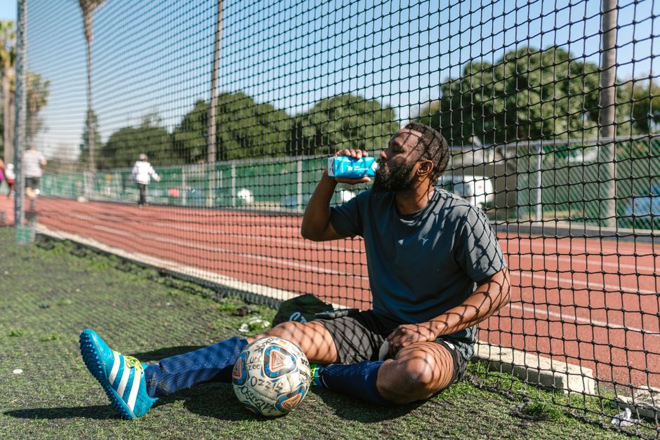 FIFA Hydration Breaks — FIFA's hydration breaks: A game-changer for player safety? (photo)