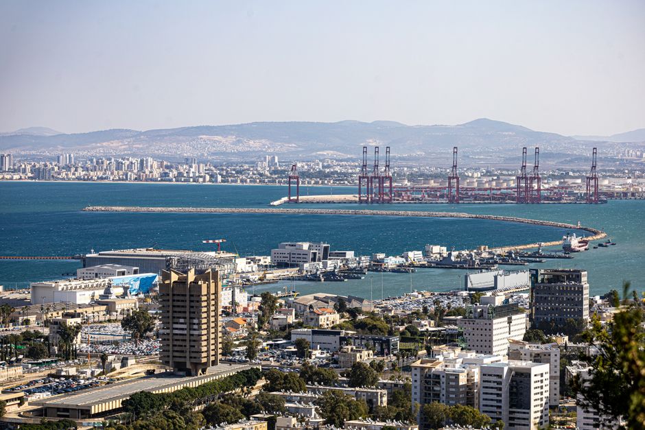 Middle East — Israel's Ceasefire Conundrum: Will the Military Back Down? (photo)