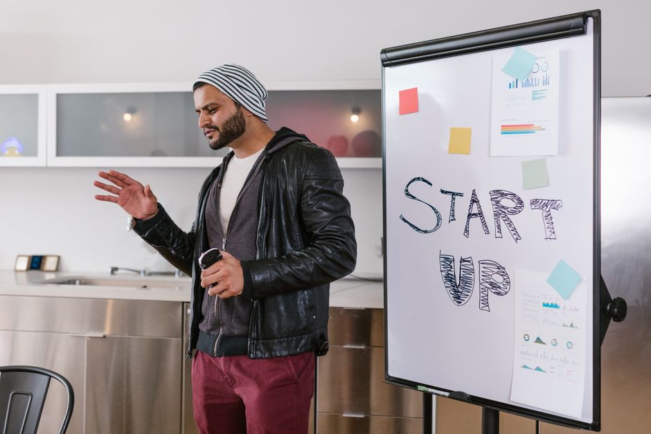 artificial intelligence — Allbirds CEO Joey Zwillinger's $1 Million Bet on a Solo AI Startup (photo)