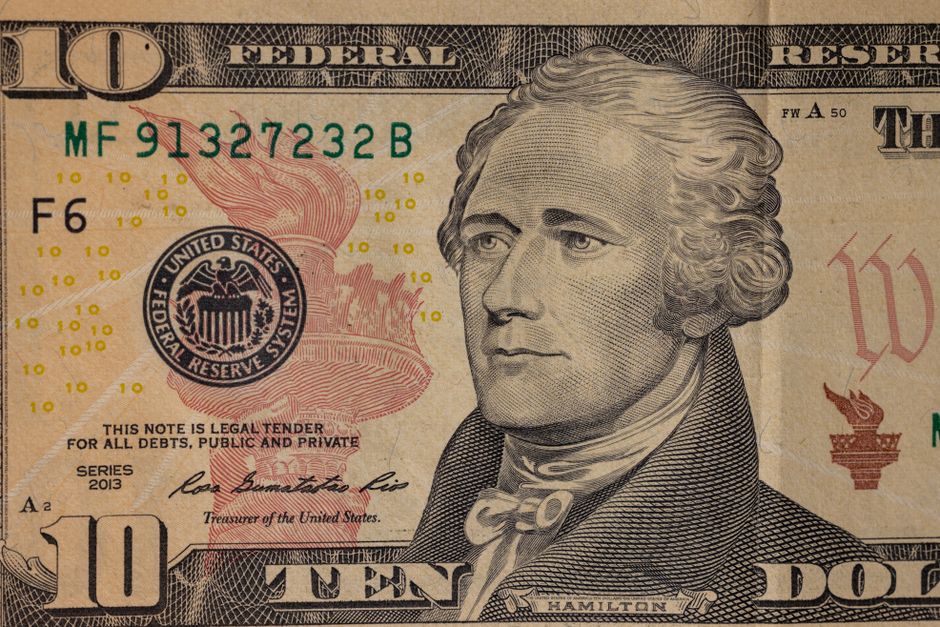Alan Greenspan — Alan Greenspan: The Mastermind Behind the Modern American Economy's En (photo)