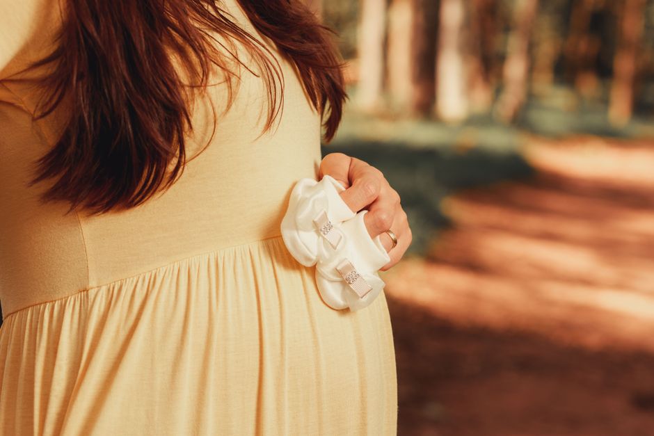 Usha Vance pregnancy — Usha Vance's pregnancy frenzy: A nuanced look at the media storm. (photo)