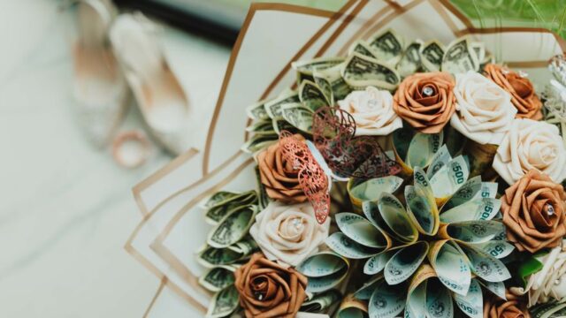 wedding economics — No Gifts, Just Cash: The Shifting Economics of Weddings (featured)
