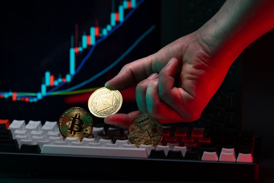 artificial intelligence — Artificial Intelligence Bubble: A Growing Concern for the Global Econo (featured)