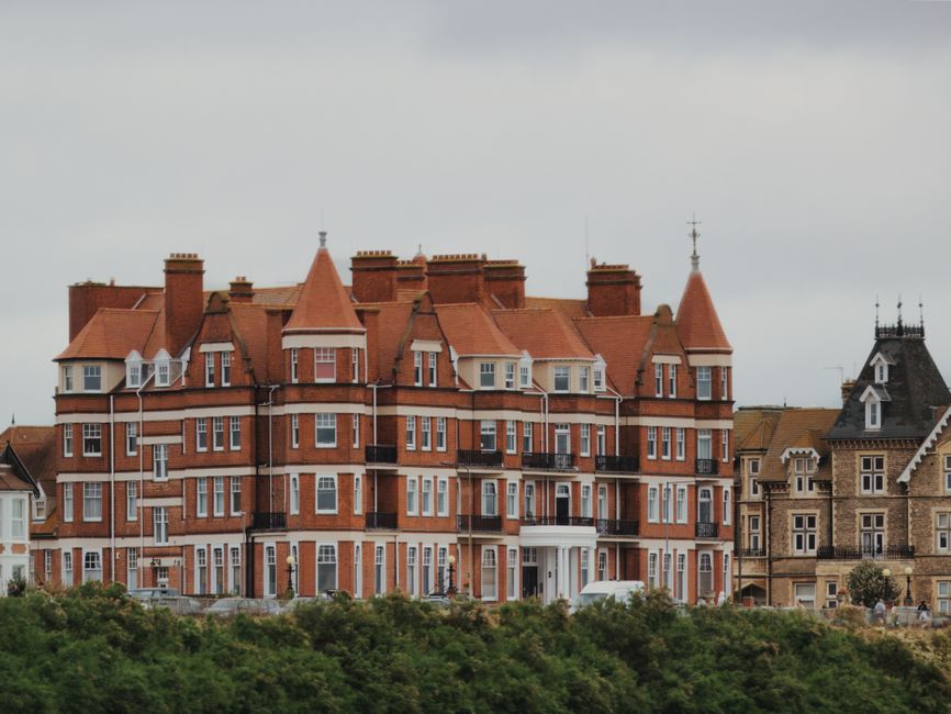 Farage — Farage's by-election in Clacton officially confirmed (featured)