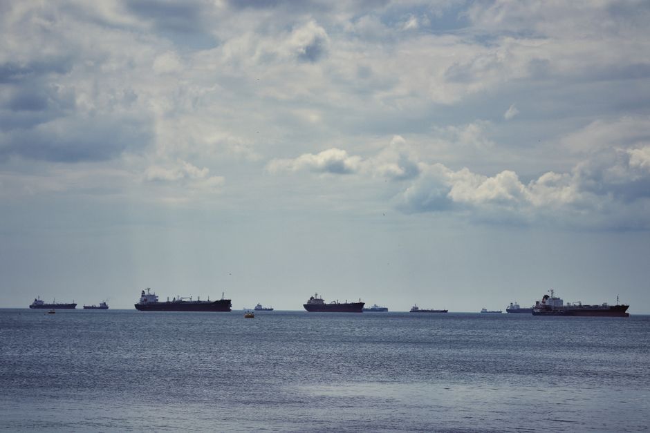U.S.-Iran Tensions. — U.S.-Iran Conflict Escalates, Threatening Global Shipping Lanes. (featured)