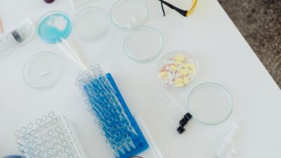 Britain medical innovation — Beyond the Breakthrough: The Unseen Costs of Medical Pioneering (featured)