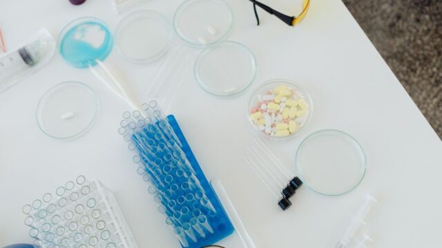 Britain medical innovation — Beyond the Breakthrough: The Unseen Costs of Medical Pioneering (featured)