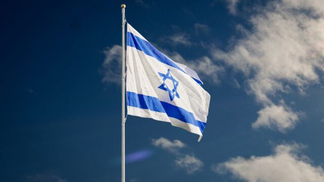 Israeli politics — Israel's Centrist Moment: A Stark Choice About Governance (featured)